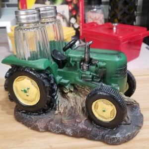 Farm Tractor Salt and Pepper Shaker‎ Holder